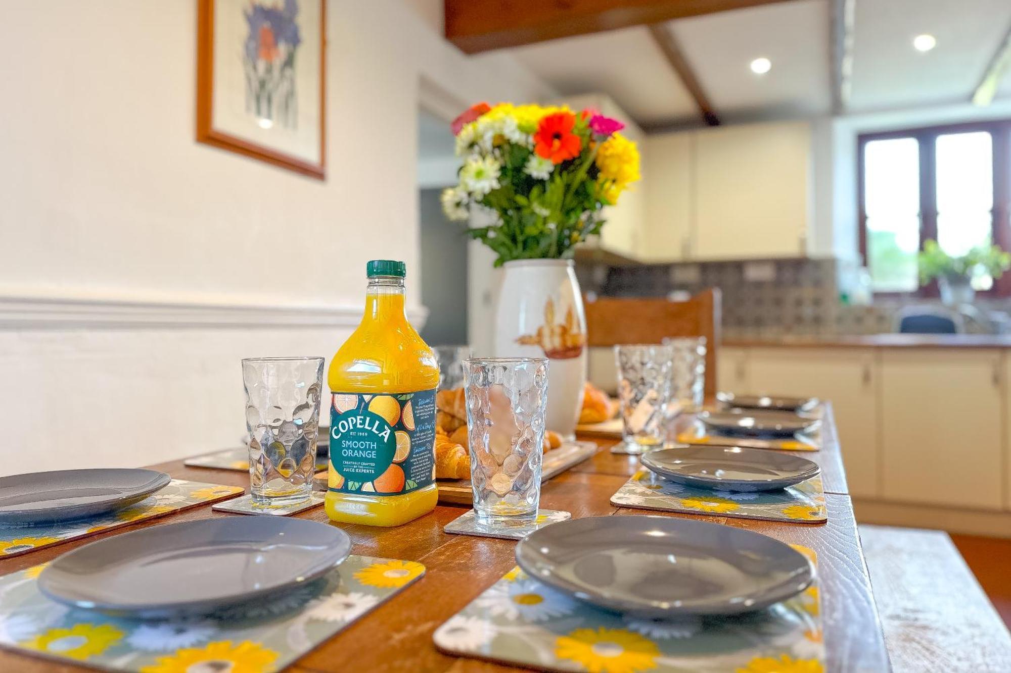 Seaside-dog Friendly-country Cottage-w Log Burner Holiday home Worle