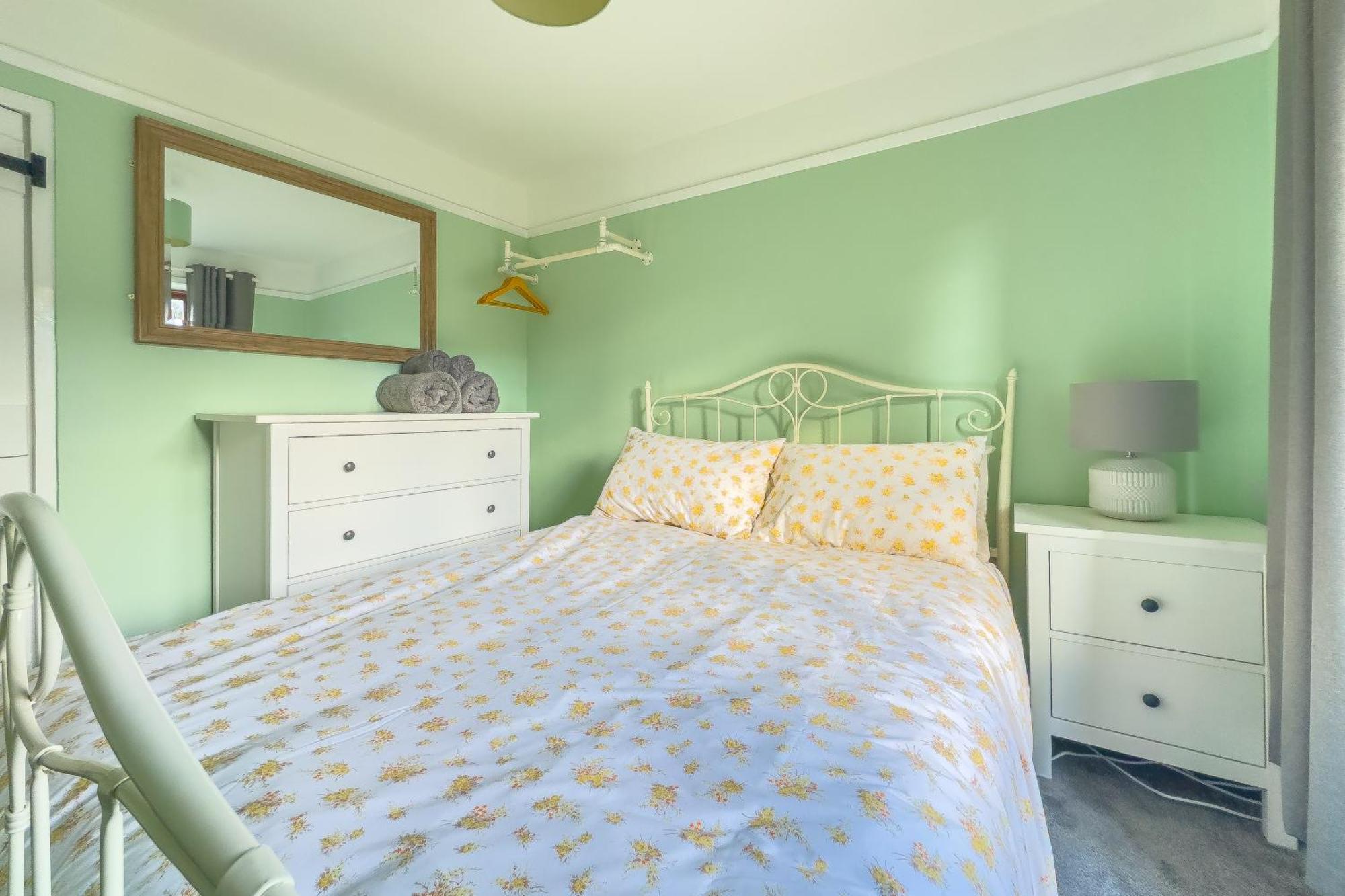 Holiday home Seaside-dog Friendly-country Cottage-w Log Burner *