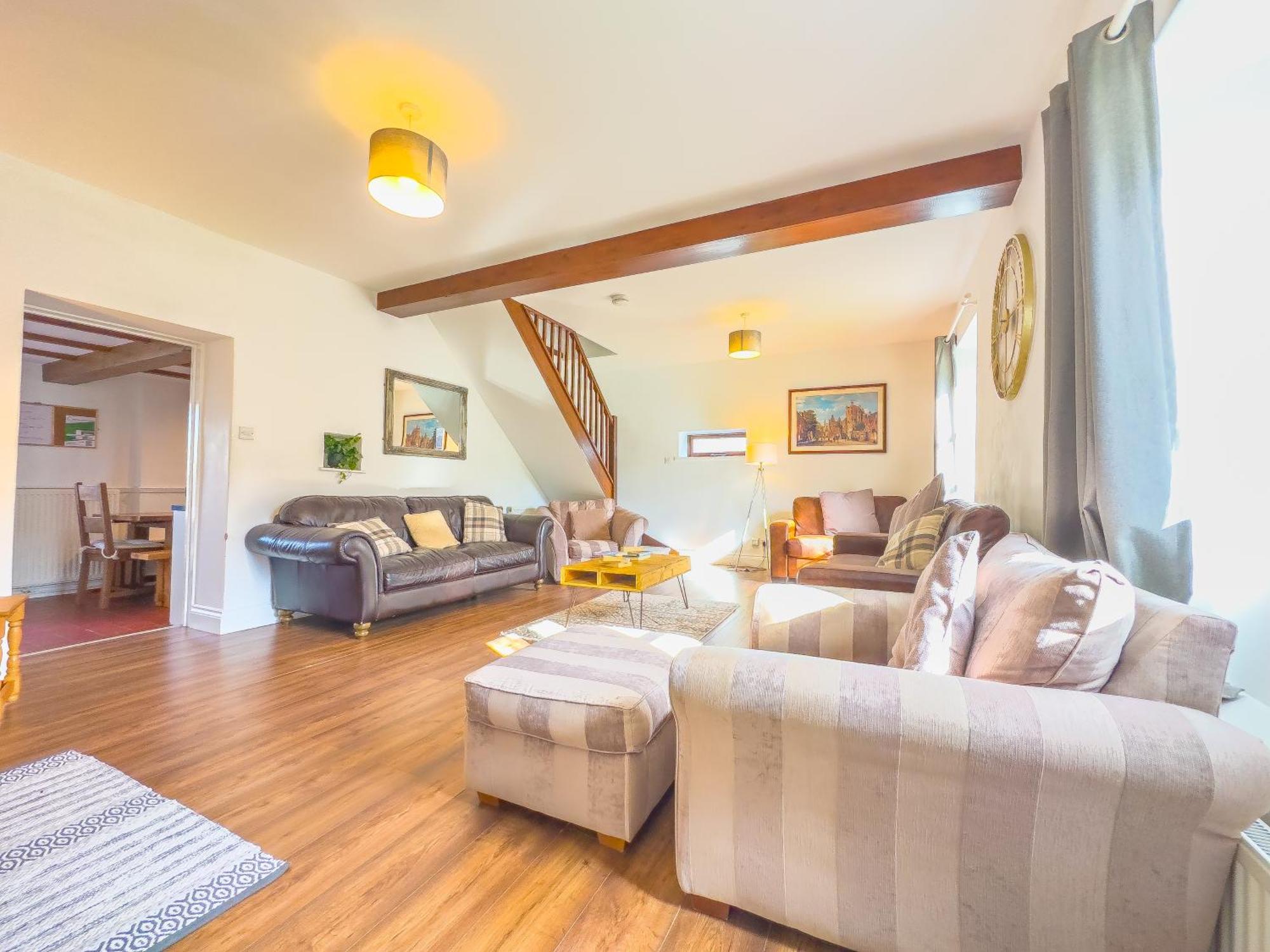 Seaside-dog Friendly-country Cottage-w Log Burner Holiday home *