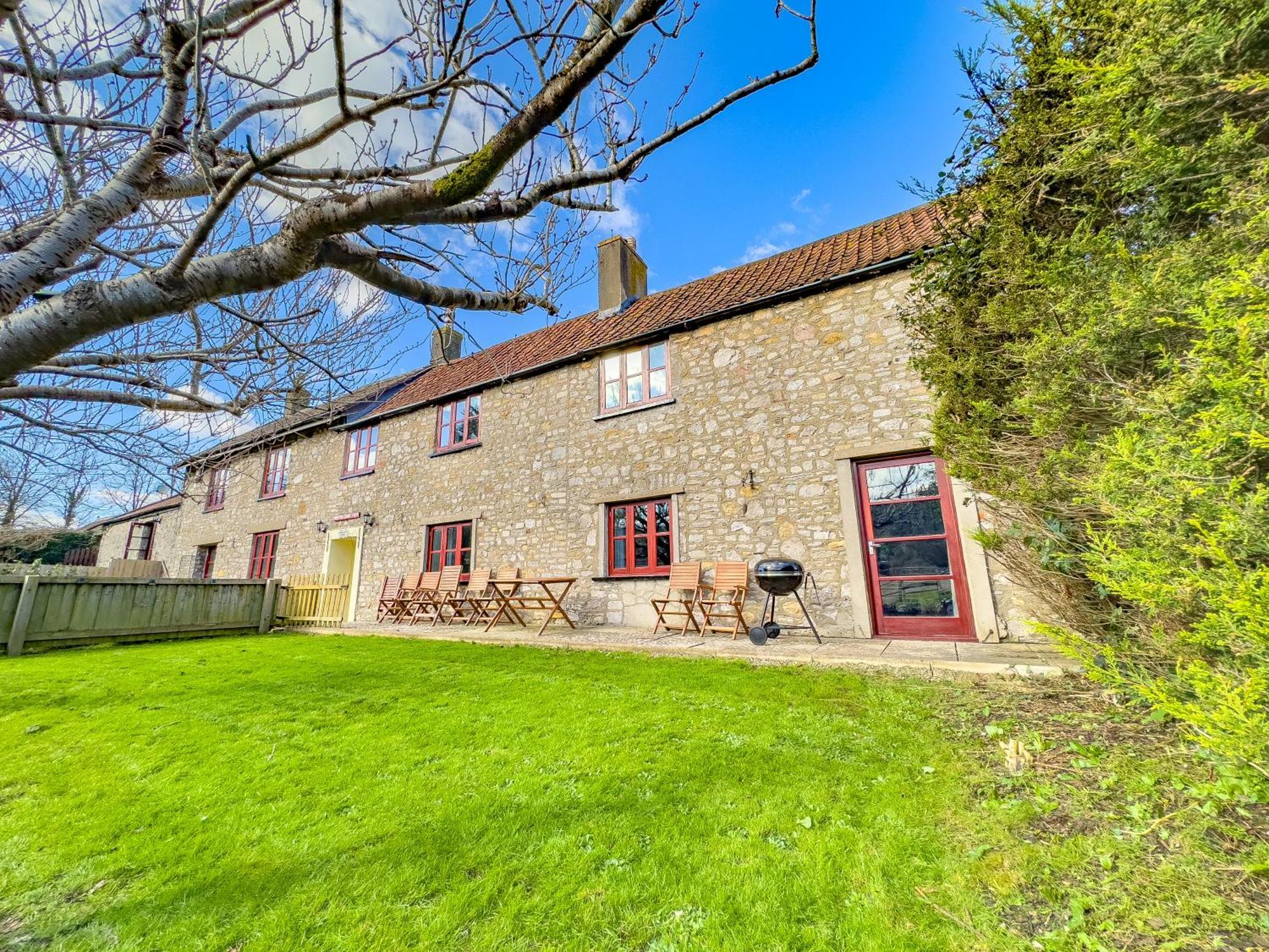 Seaside-dog Friendly-country Cottage-w Log Burner *
